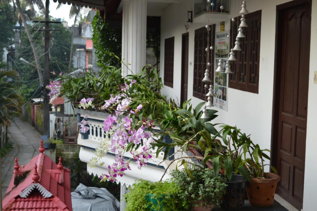 Dream Catcher Home Stay Kochi Extérieur photo