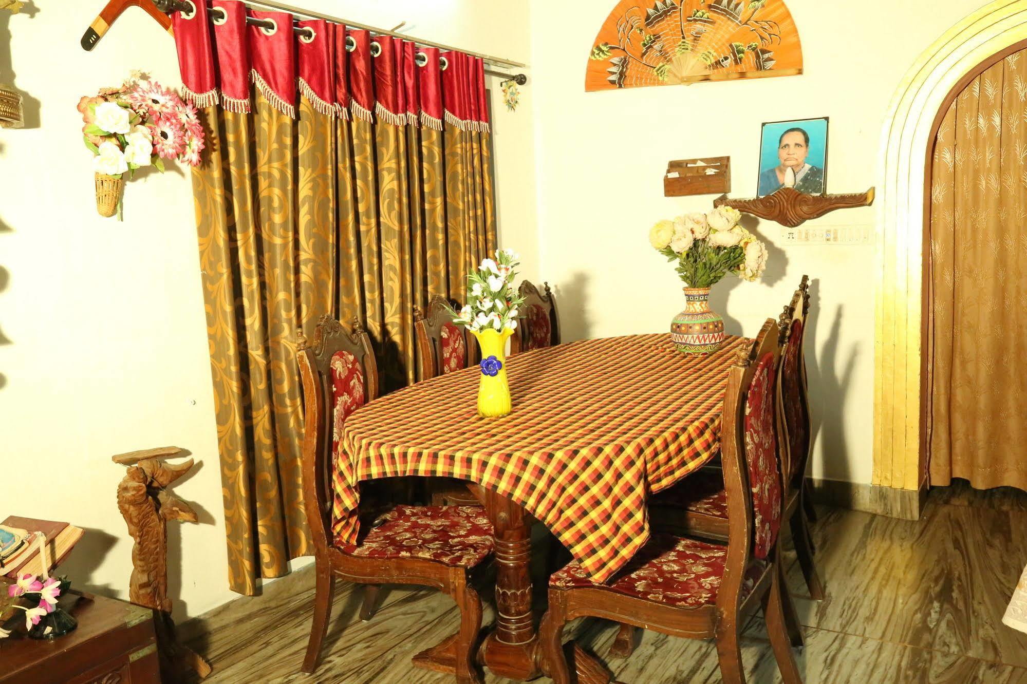 Dream Catcher Home Stay Kochi Extérieur photo